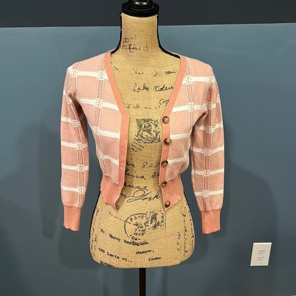 SHEIN Tops - Shein long sleeve cropped button up sweater size small women’s